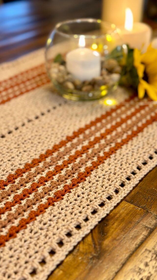 Easy Crochet Infinity Scarf - Autumn Fade Scarf - Mason Jar Yarn Designs